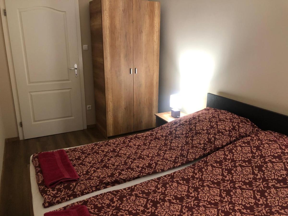 Alina Apartmanok Hajdúszoboszló Extérieur photo