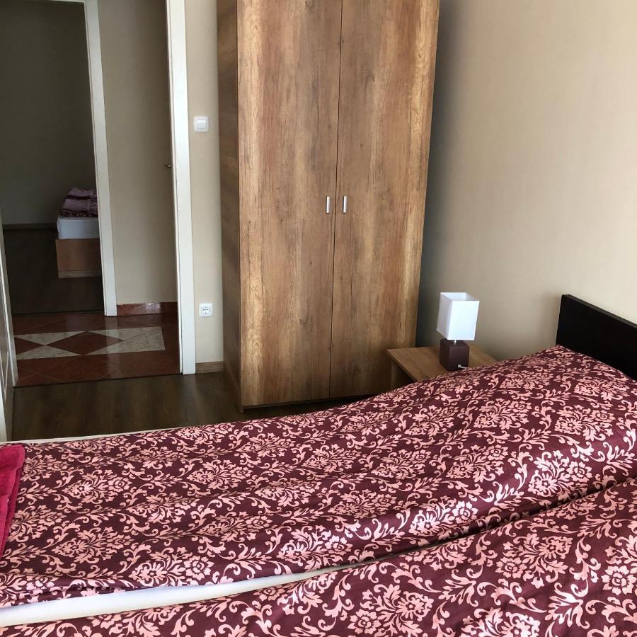 Alina Apartmanok Hajdúszoboszló Extérieur photo