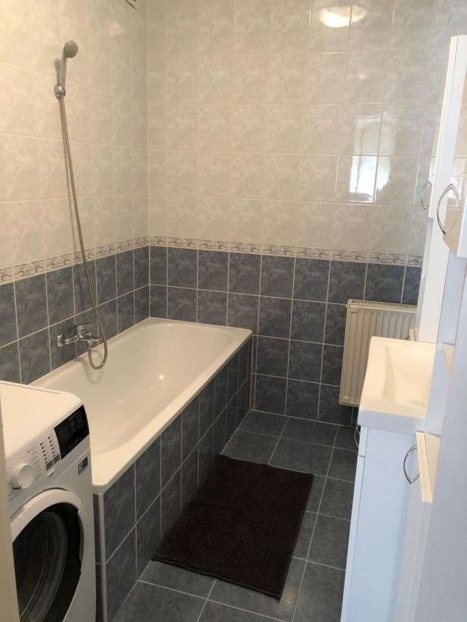 Alina Apartmanok Hajdúszoboszló Extérieur photo