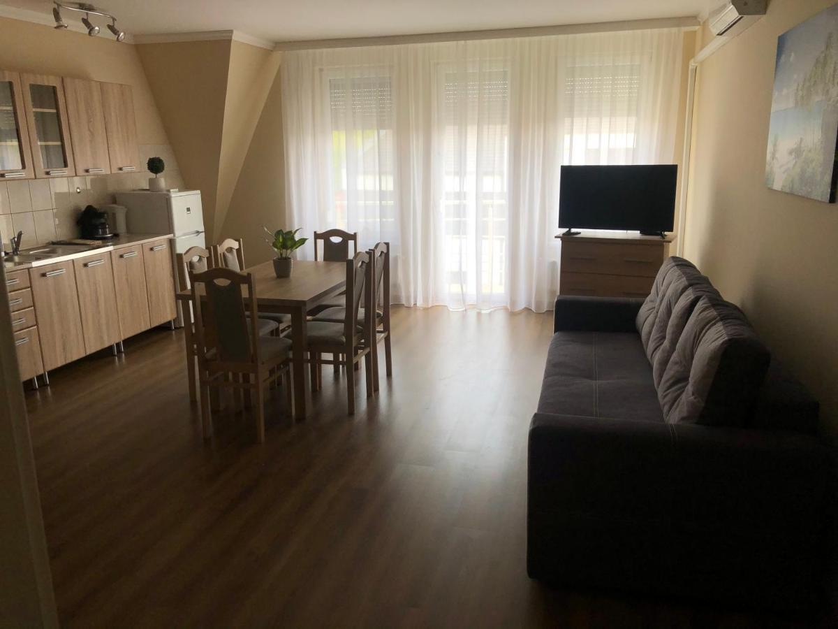 Alina Apartmanok Hajdúszoboszló Extérieur photo