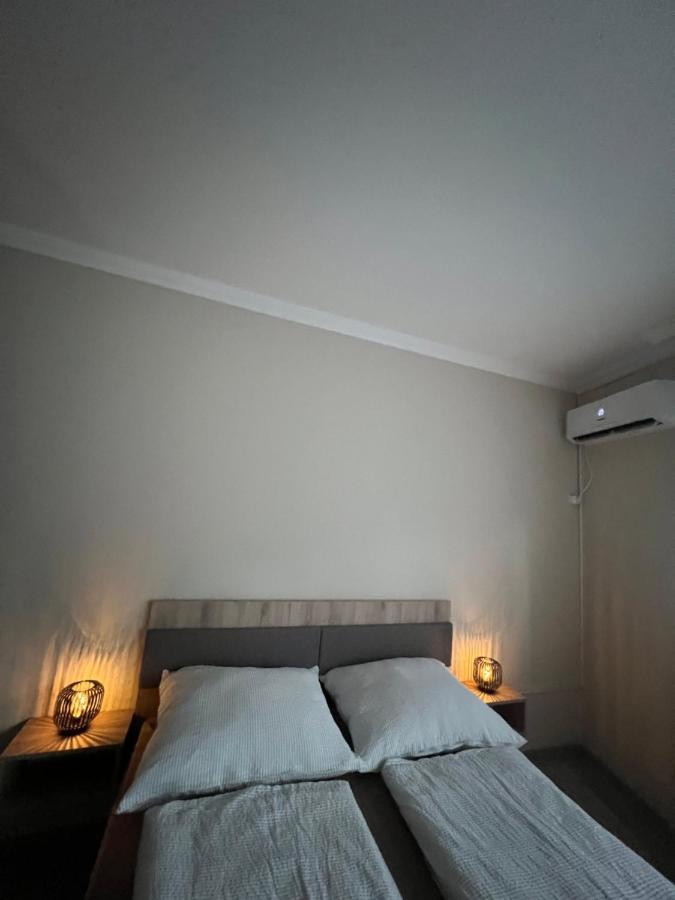 Alina Apartmanok Hajdúszoboszló Extérieur photo