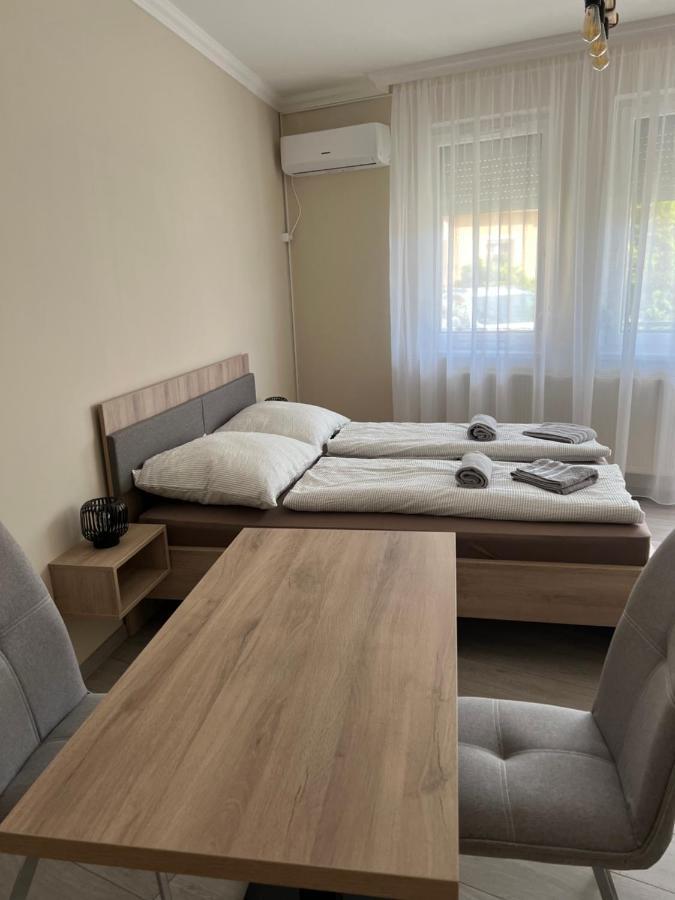 Alina Apartmanok Hajdúszoboszló Extérieur photo